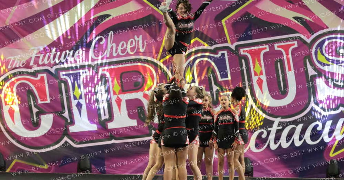 Wildfire Cheer Smoke · FC Circus Spectacular
