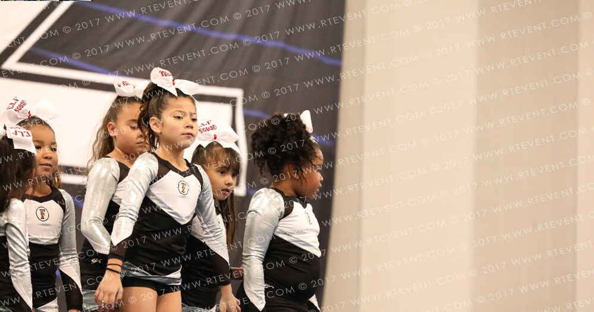 FULLERTON BEARS SILVER · Holiday Showcase