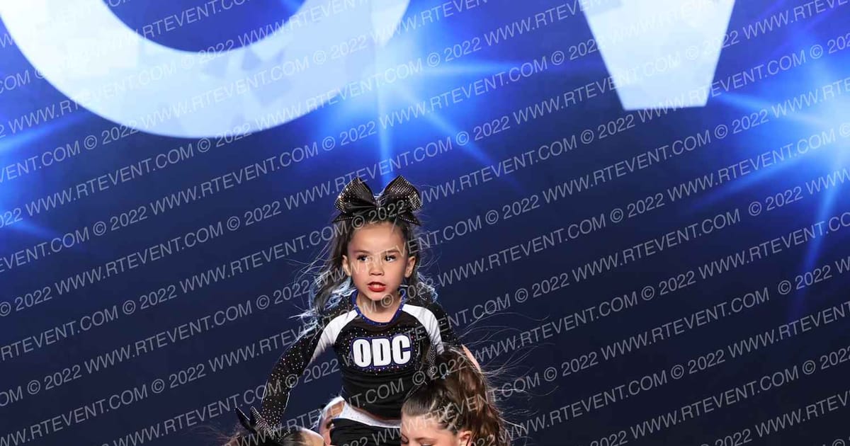 One Dream Cheer Little Fashionistas · Vegas Crown