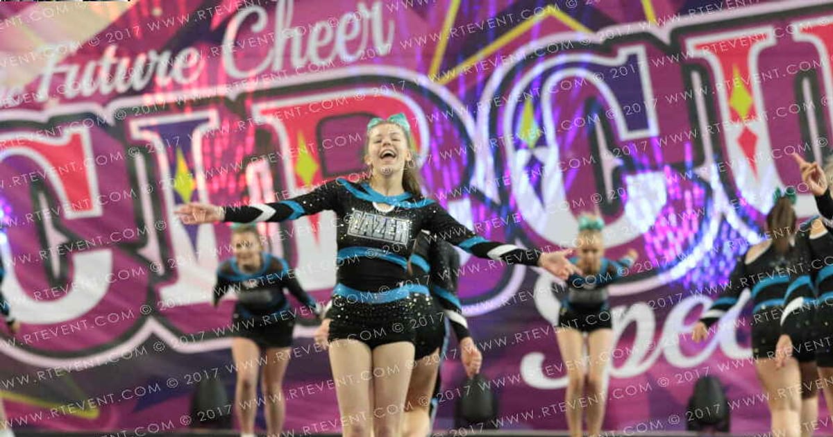 Lazer Cheer MINT · FC Circus Spectacular