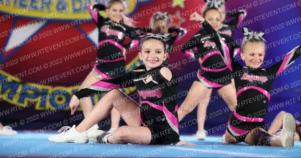 Legacy Dance Center Roxies · The American Royale Sevierville Nationals DIDII