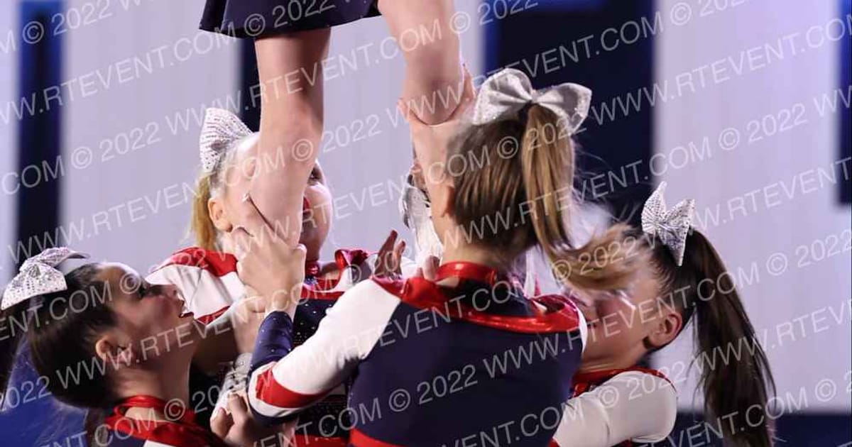 Eagles Elite Cheer 2 Legit · CHEERSPORT Reading Classic