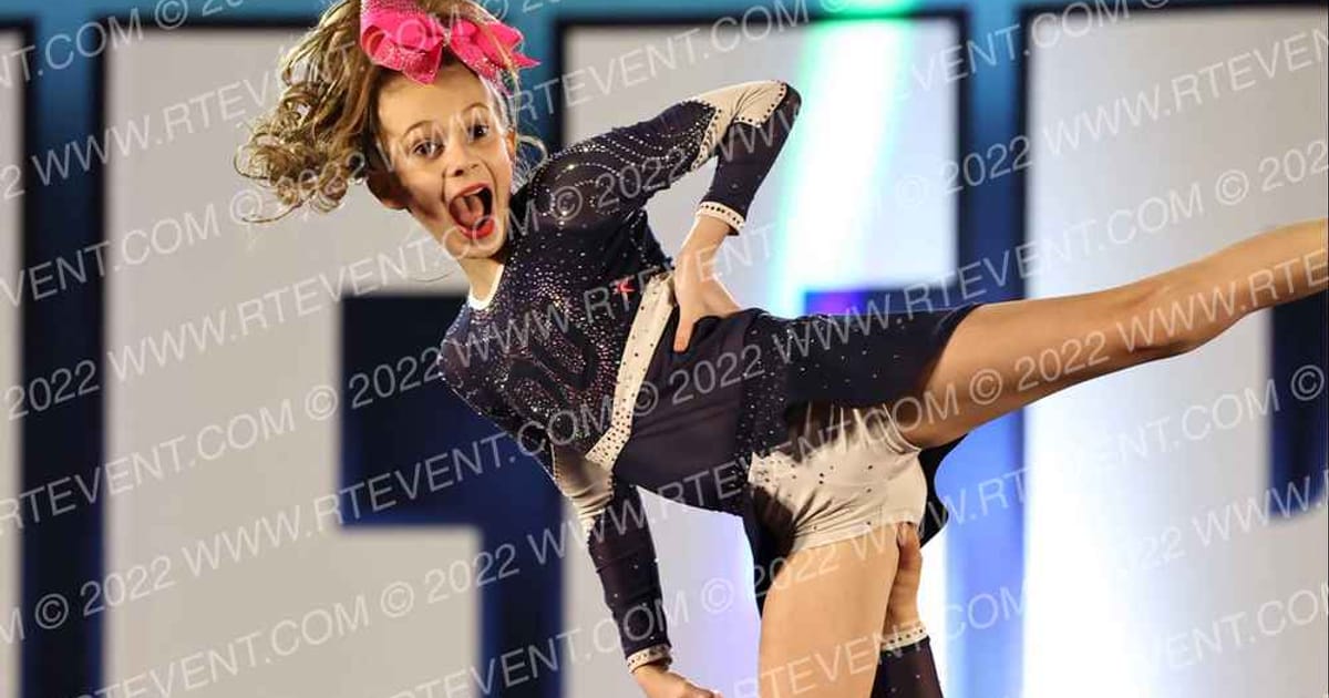 Dazzle U All Stars Legends · CHEERSPORT Reading Classic