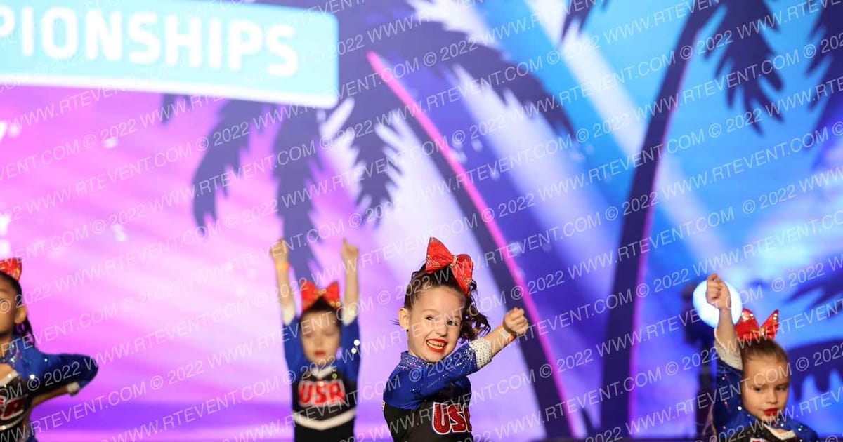 USA Starz Sparkle · Aloha Grand Nationals