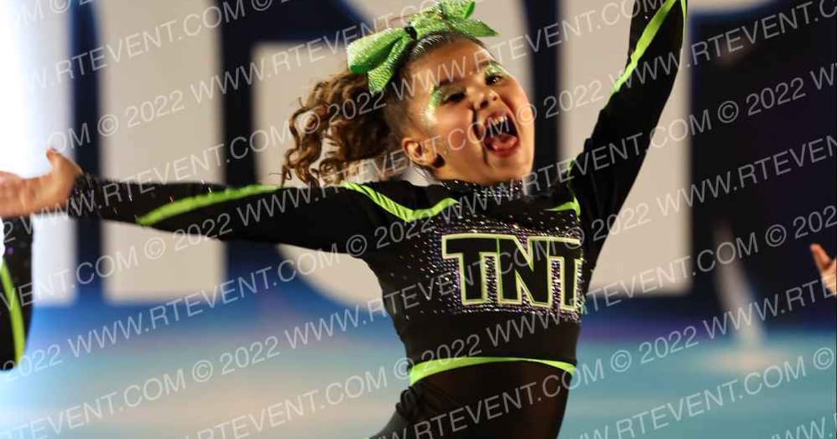 TNT Magnum All Stars Bombshells · CHEERSPORT Reading Classic