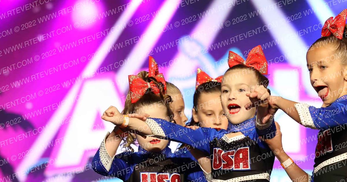 USA Starz Sparkle · Aloha Grand Nationals