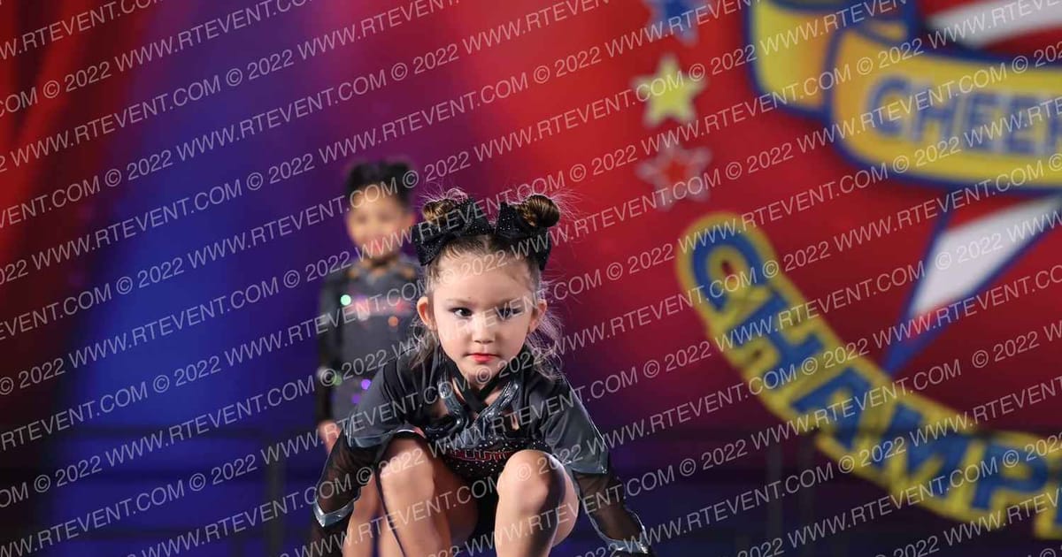 Cheer Revolution Tiny Shells · The American Royale Sevierville Nationals DIDII