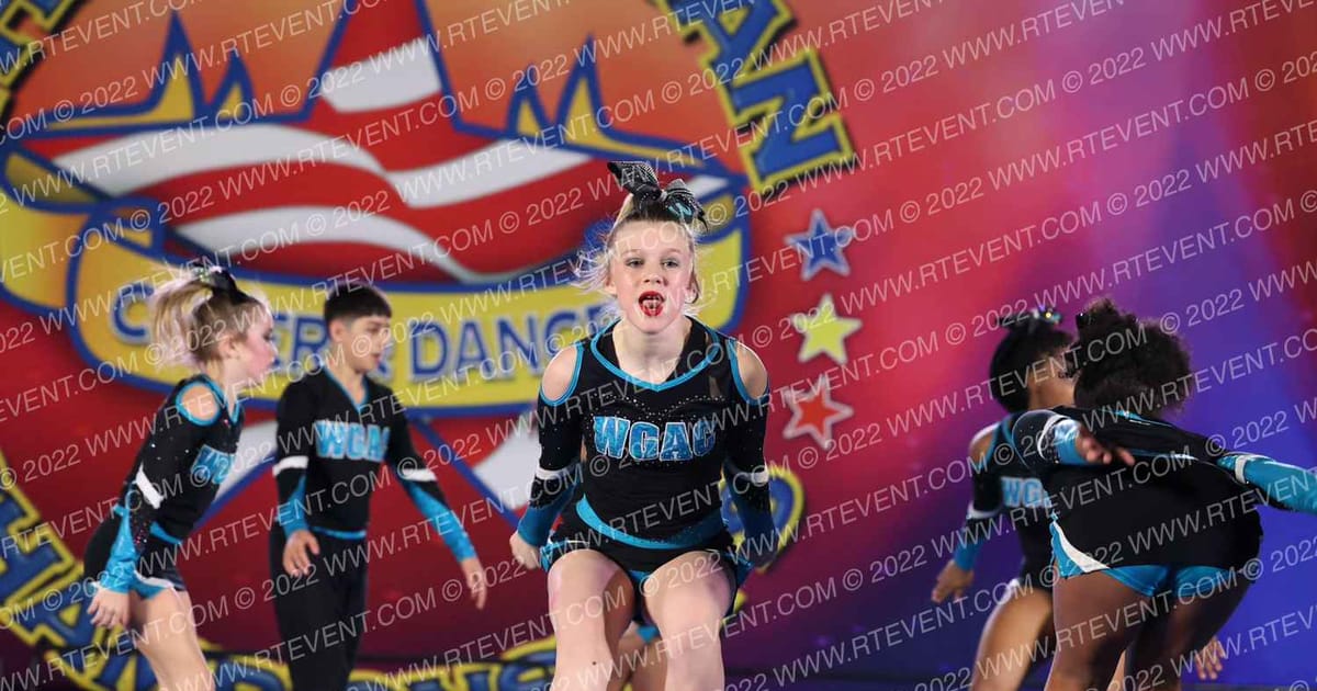 West Georgia Athletics Cheerleading Junior Midnight · The American Royale Sevierville Nationals DIDII