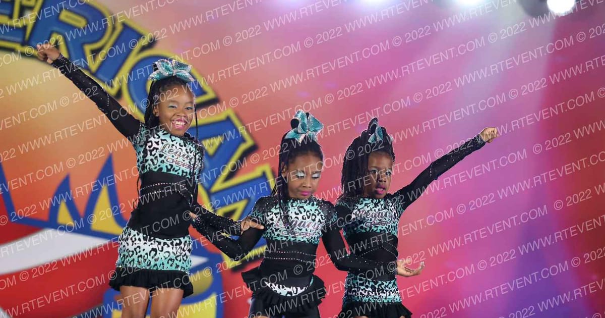 Legacy Cheer Dazzle · The American Royale Sevierville Nationals DIDII