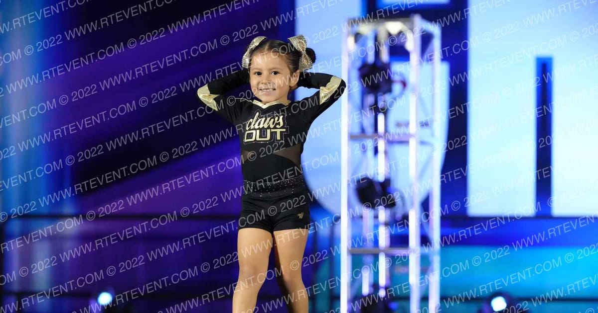 Claws Out All Stars Tiny Cats · Cheer Sport Classic
