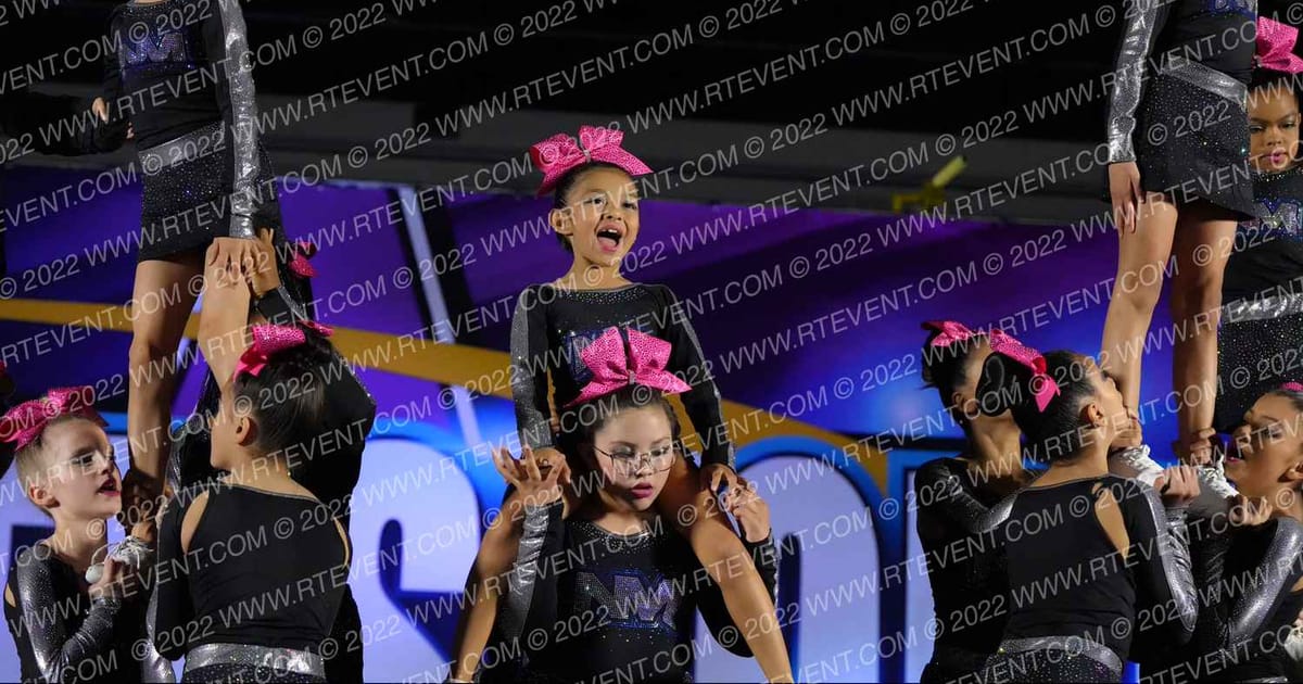 Nu Matics Athletics Neon · Cheer Sport Classic