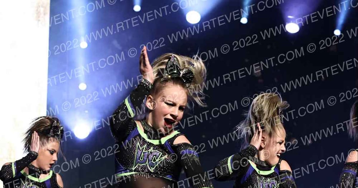 Ultimate Cheer Scream Queens · Gold Rush Chicago