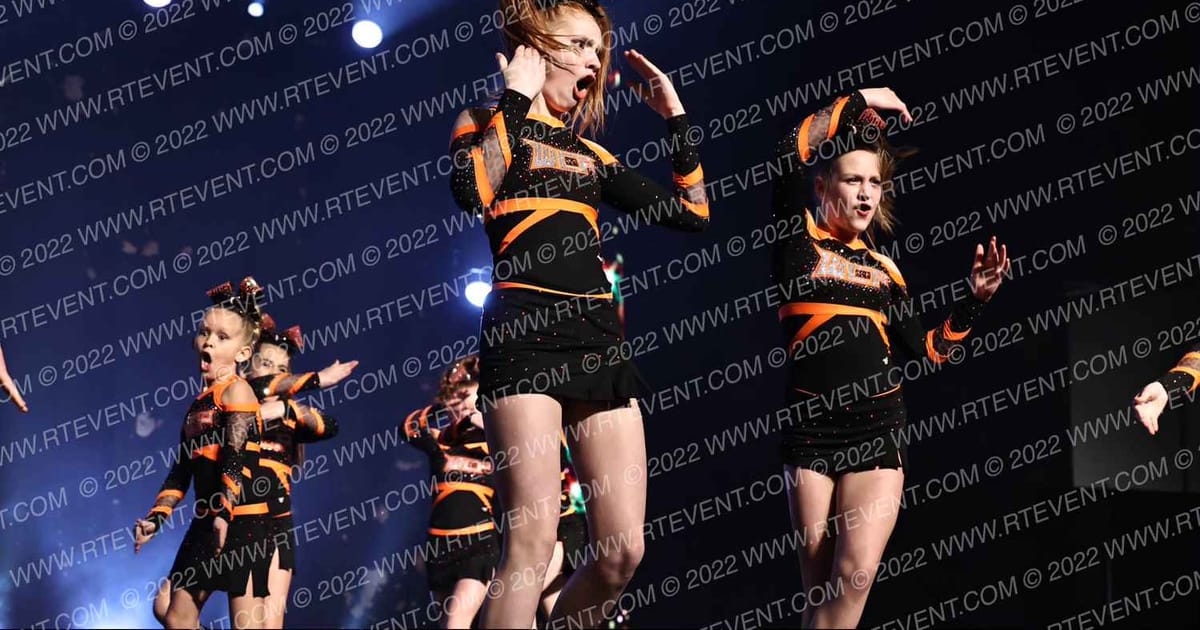 WILDCATS Cheer Pride PUMAS · Gold Rush Chicago