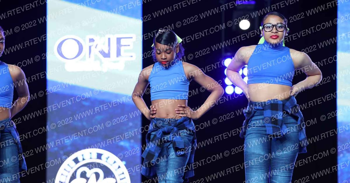 SPARKLZ CHEER AND DANZ JR BLUE TOPAZ · Virginia Beach Grand National Championship