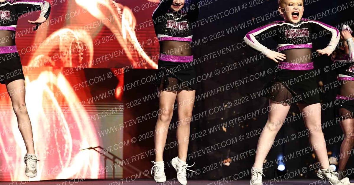 Evolution Cheer Pink Diamonds · Gold Rush Chicago