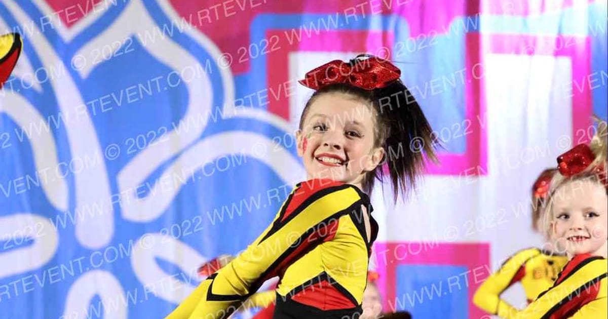 Terre Haute Cheer University RED HOT DRAGONS · Aloha Indy Showdown