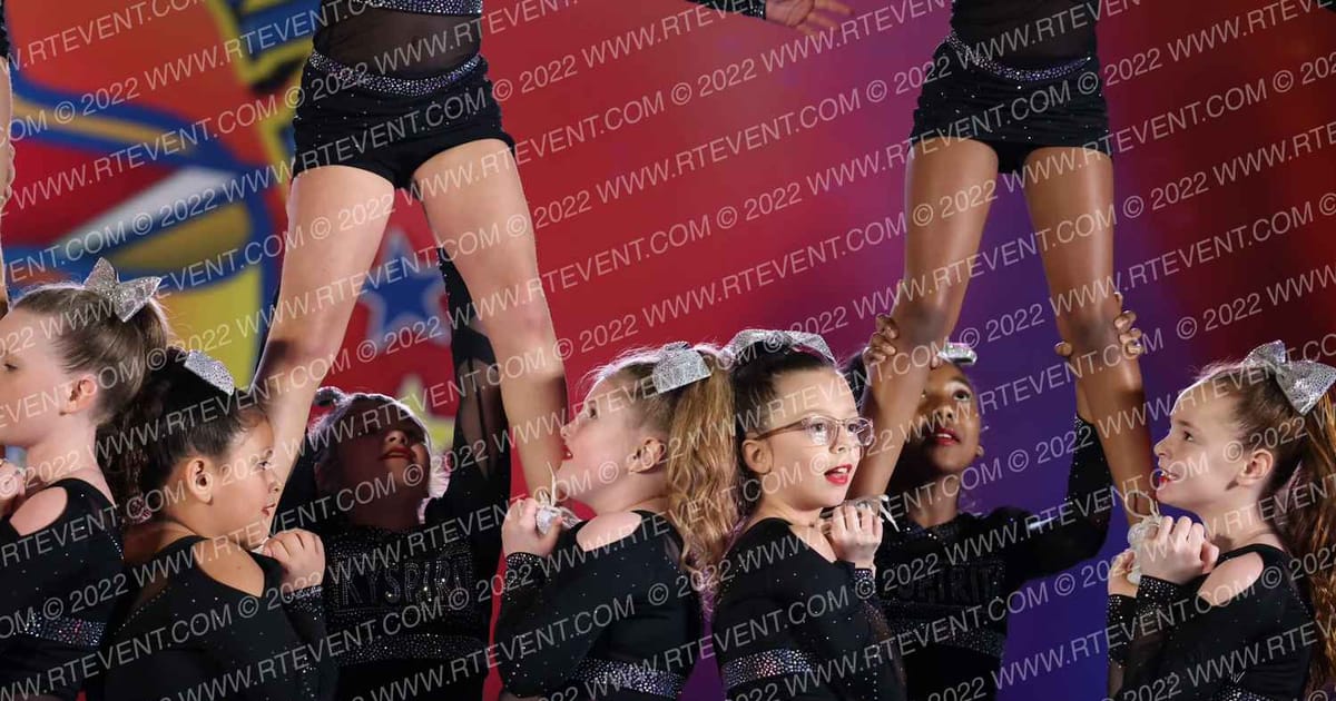 Kentucky Spirit Athletics Silver Stars · The American Royale Sevierville Nationals DIDII