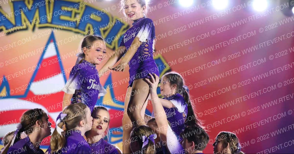 Knoxville Twisters Typhoons · The American Royale Sevierville Nationals DIDII