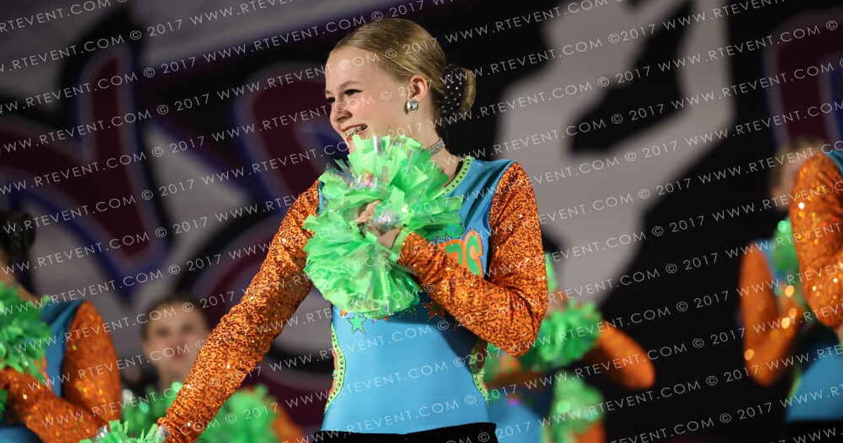 Foursis Dance Academy Jr Large Pom · DanceFest Milwaukee Grand Nationals