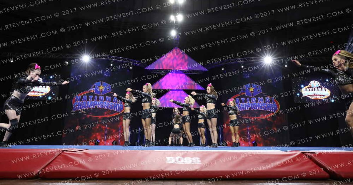 The Cheer Pitt Lady X · Americas Best Kansas City Grand Nationals
