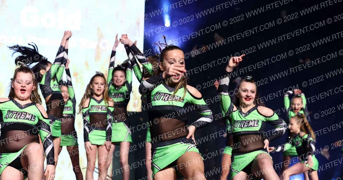Minnesota Xtreme All Star Cheer Gold · Gold Rush Chicago