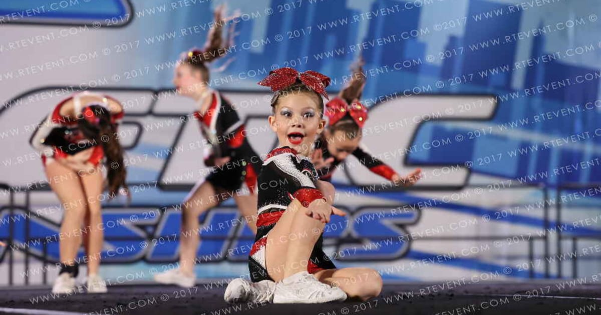 Off Main Cheer & Tumbling Smoke · ATHLETIC CHATTANOOGA SUNDAY
