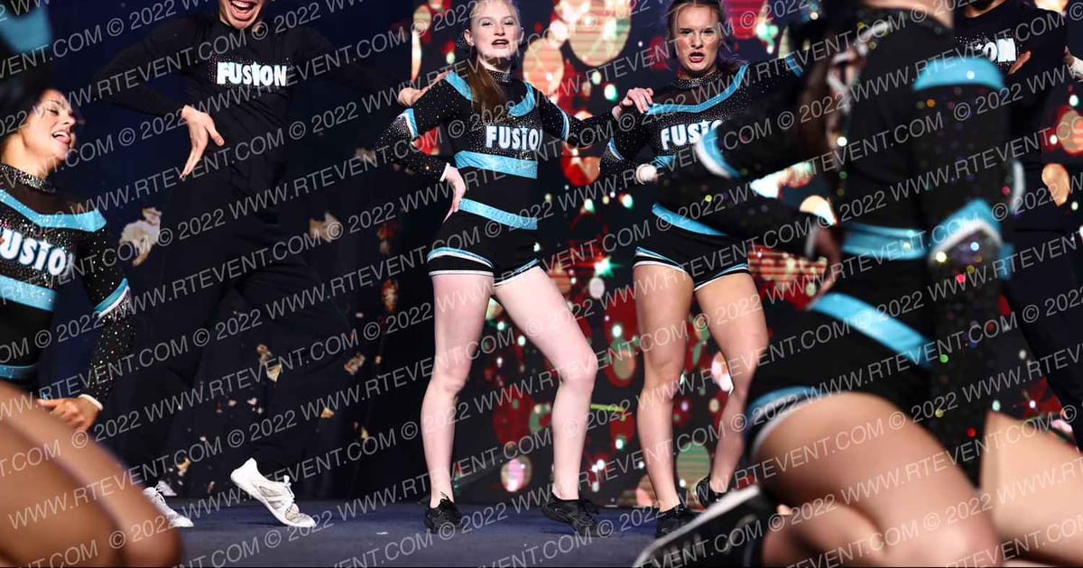Fusion Xtreme Cheer Synergy · Gold Rush Chicago