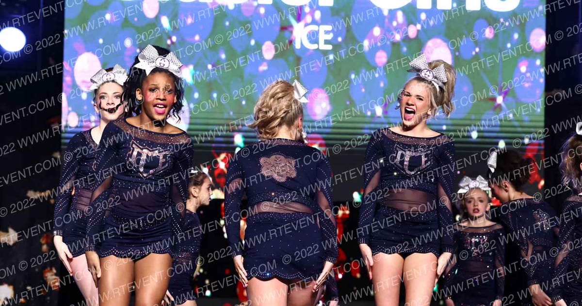 ICE Glacier Girls · Gold Rush Chicago