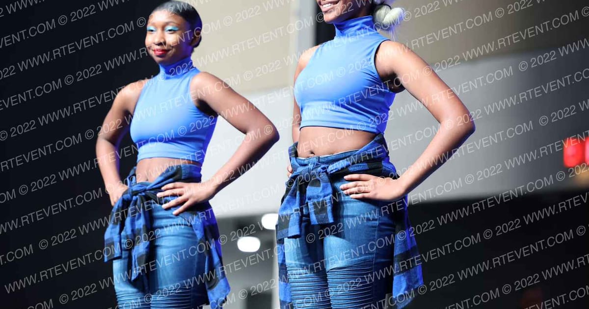 SPARKLZ CHEER AND DANZ SR DIAMONDZ · Virginia Beach Grand National Championship