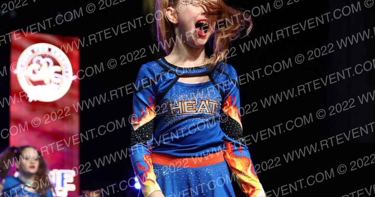 Cheer Challenge Allstars Fireflies · Virginia Beach Grand National Championship