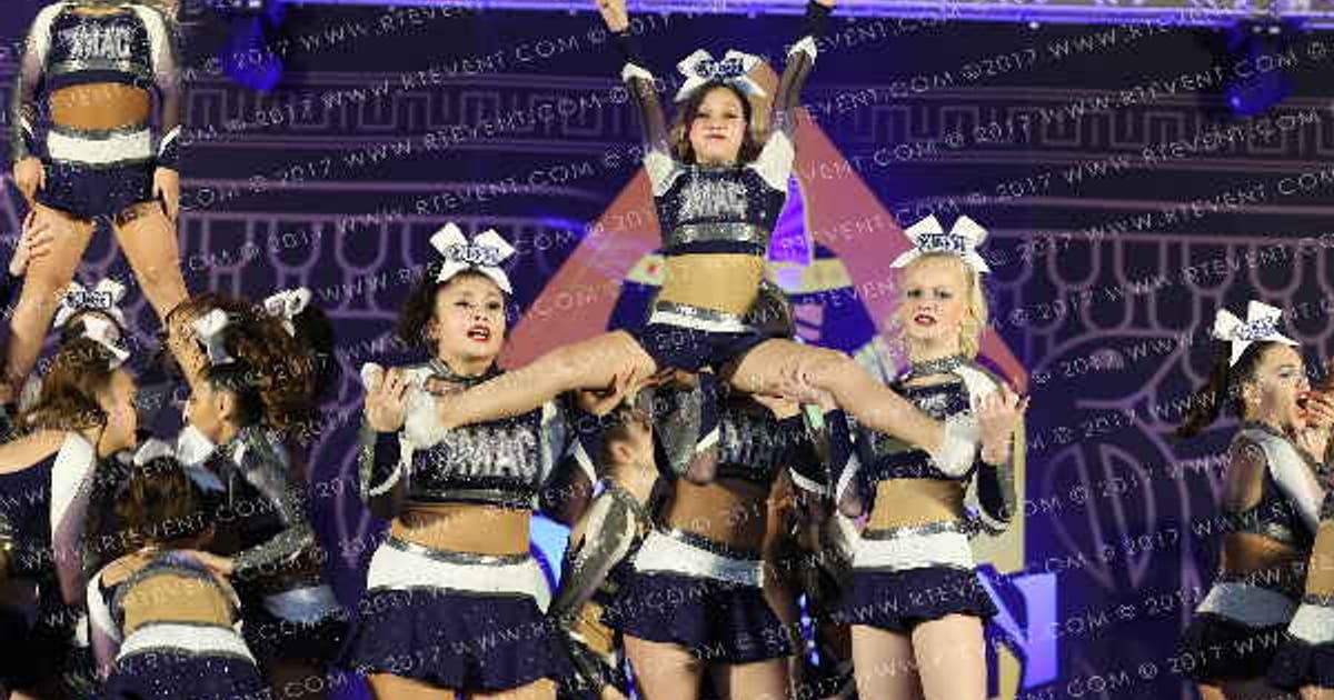 Macs Allstar Cheer MAC'S GUCCI · Queen of the Nile