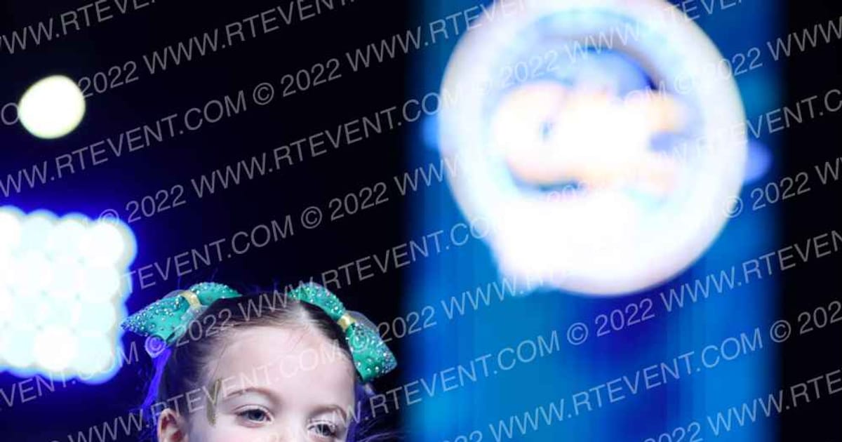 Kedron Cheerleading Halos · Virginia Beach Grand National Championship