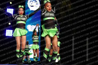 Hot Topic All Stars Sweet and Sassy Cover Girls