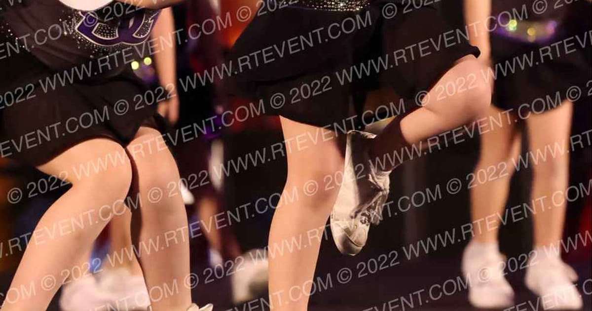 Bullitt Athletics Grape Girls · ENCORE Louisville SHOWDOWN