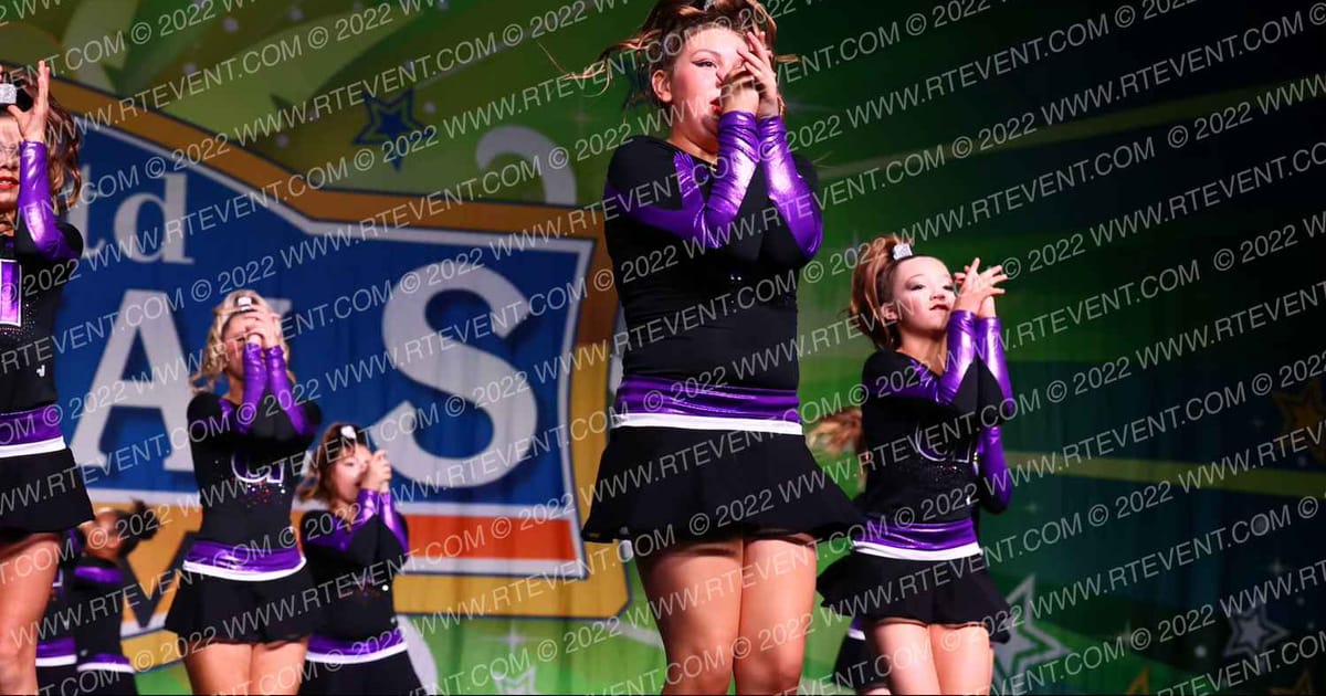 Cheer Infinity Allstars Coral Queens · CANAM