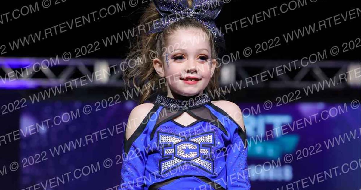 East Celebrity Elite - Hingham Mini Bling · Spirit Fest Providence Grand Nationals