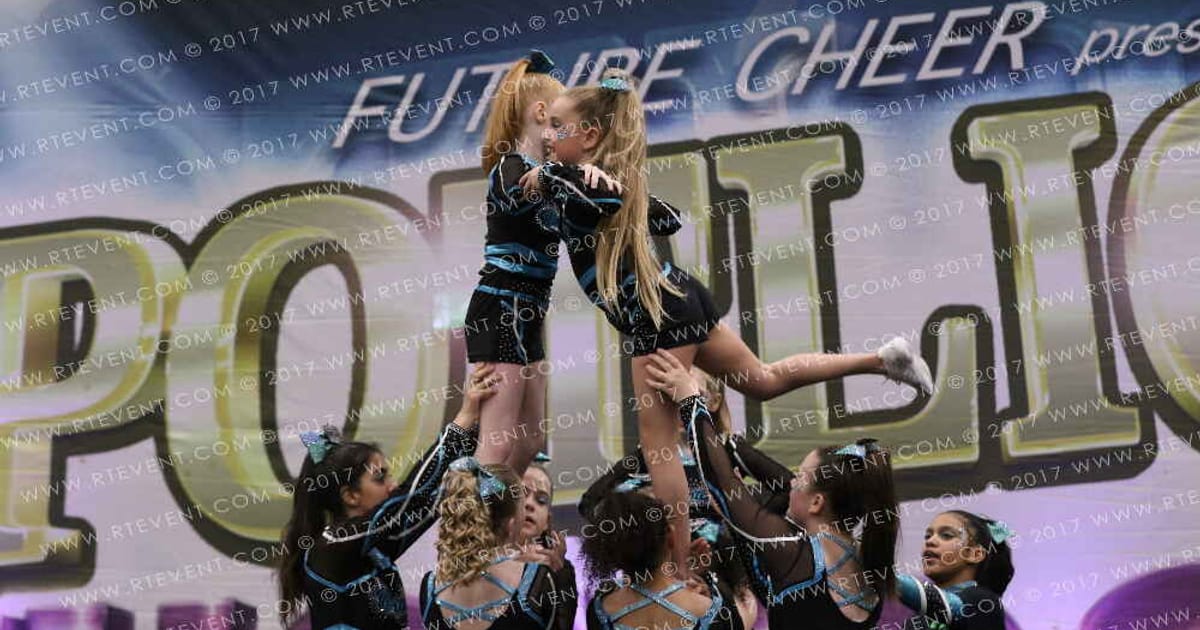 Ultimates cheerleading Ultimates Evolution · Spotlight Showdown