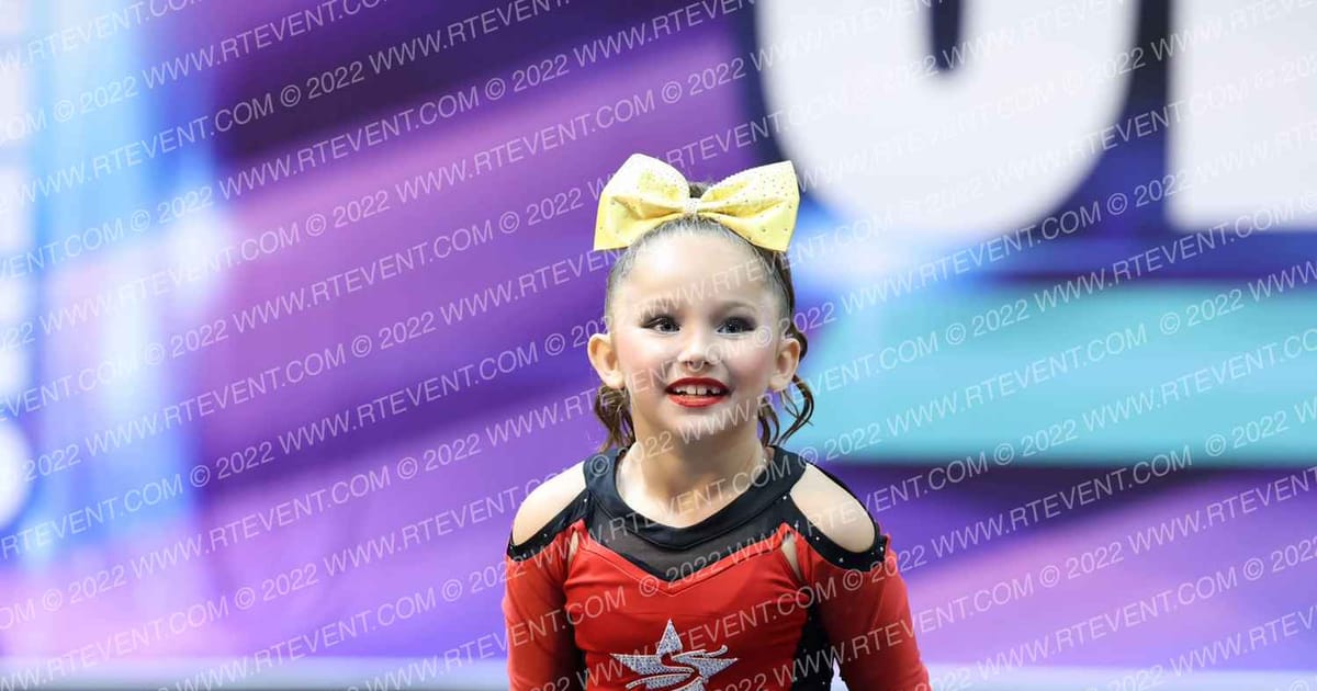 Starstruck Mini Divas · CHEERSPORT NorCal Classic