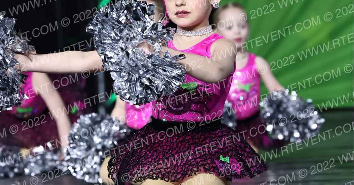 Foursis Dance Academy Foursis Dazzler Tiny Novice Dance Team · CSG Dance Grand Nationals
