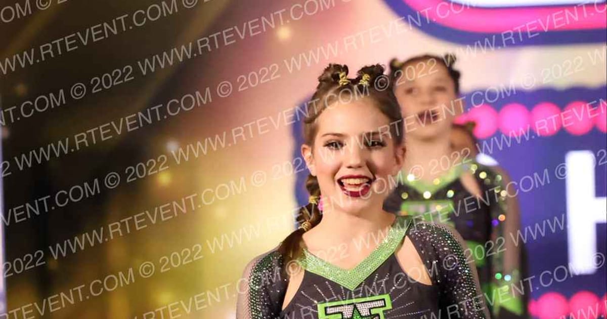 Element Elite Tumbling & Cheer OXYGEN · ENCORE Louisville SHOWDOWN