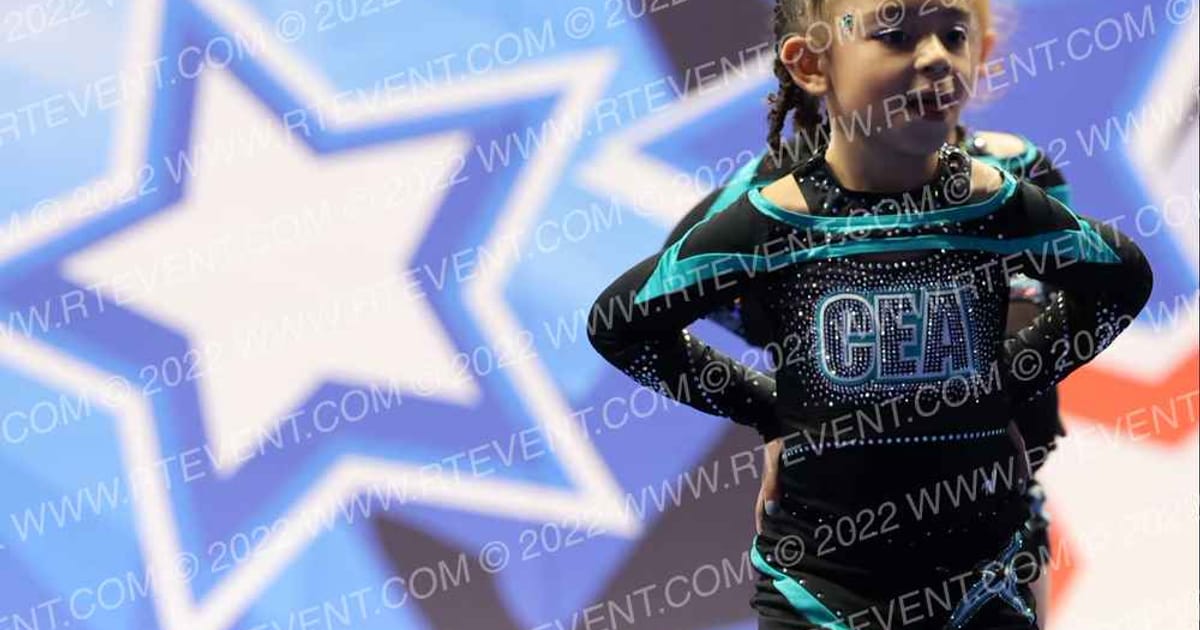 Cheer Extreme SOMD Teal Seals · SHAMROCK SHOWDOWN