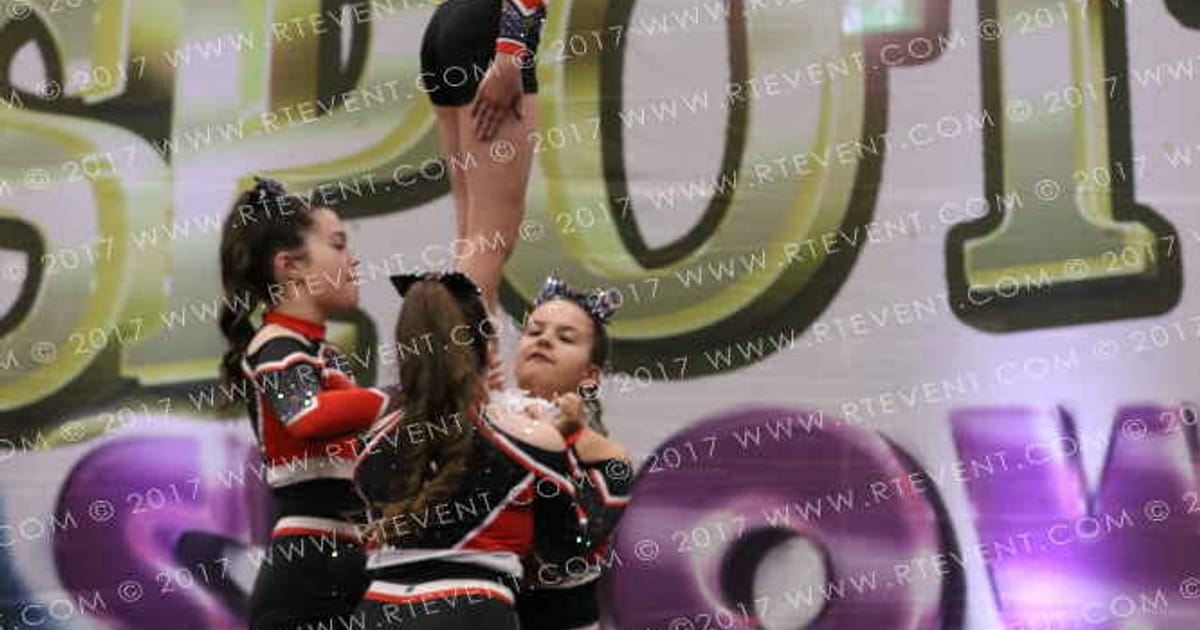 Twisted Cheer and Dance Retaliate · Spotlight Showdown