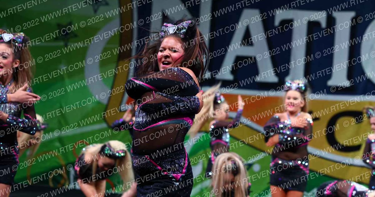 Diamonds All Stars Glitter Girls · CANAM