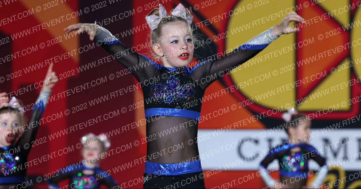 Kentucky Royal Elite Princesses · Hooray fro Hollywood Cheer and Dance Championships