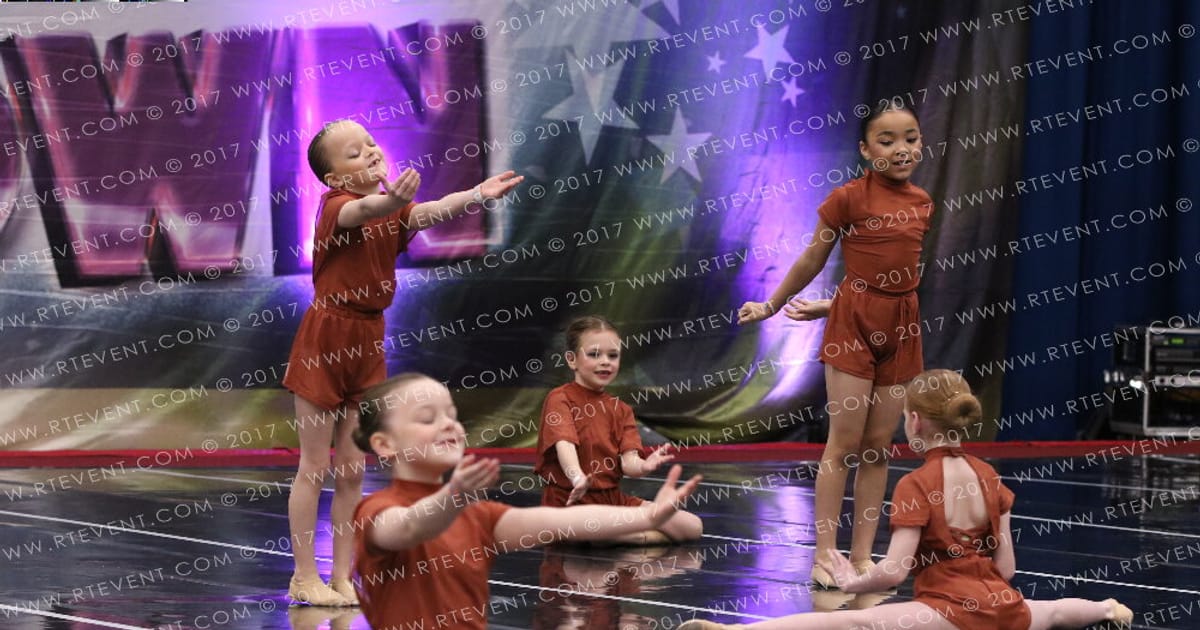 Power Cheer Tiny LyricalContemporary · Spotlight Showdown