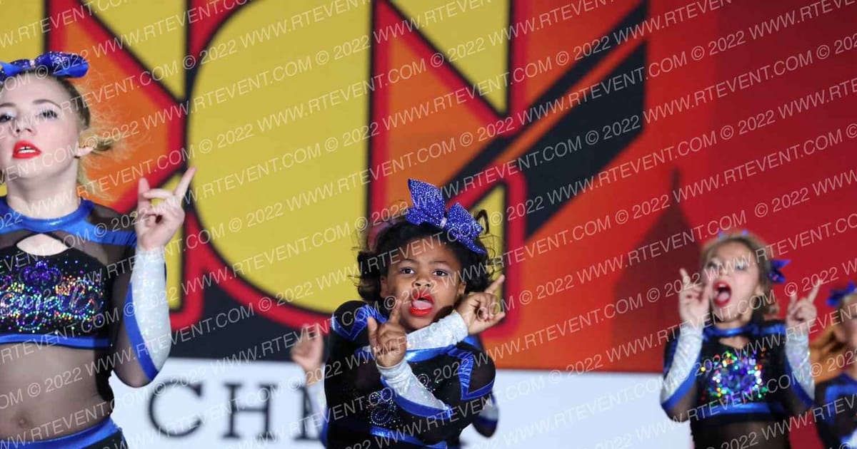 Kentucky Royal Elite Reign · Hooray fro Hollywood Cheer and Dance Championships