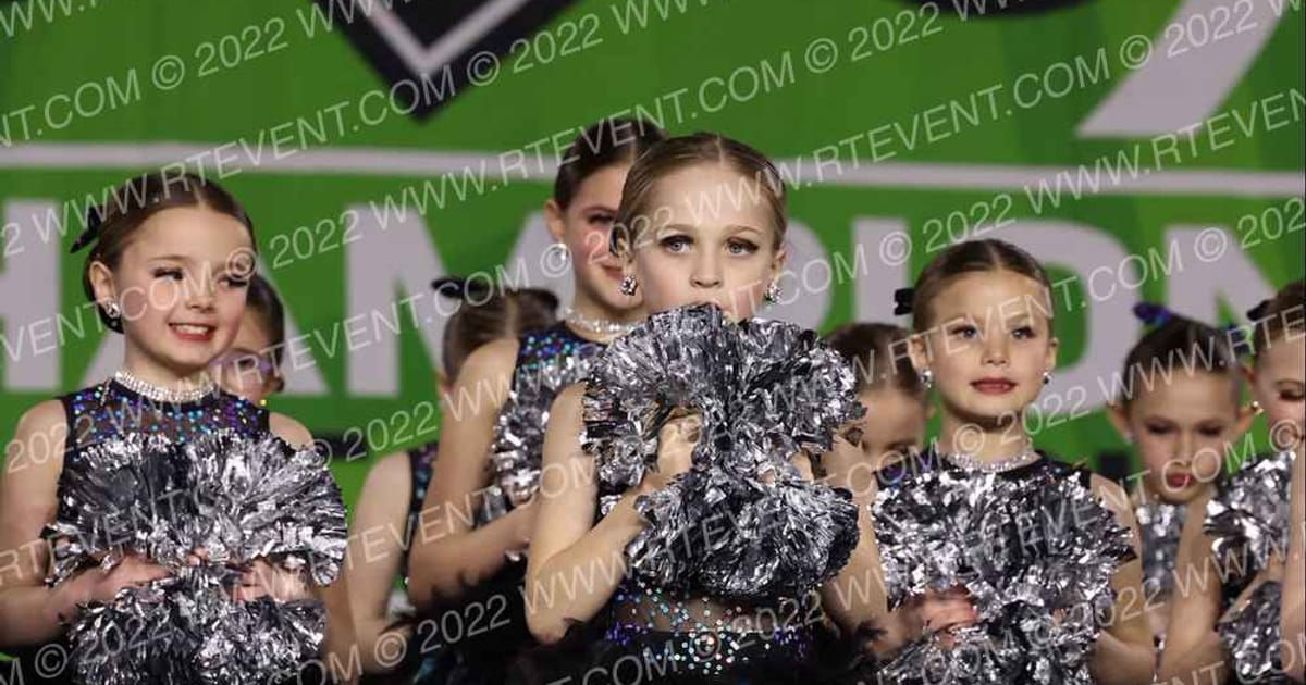 Foursis Dance Academy Foursis Dazzler Dynamini Dance Team · CSG Dance Grand Nationals