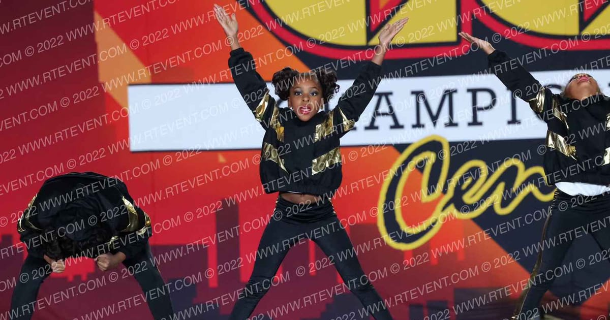 FULLY LOADED DANCE STUDIO BaDDies · Hooray fro Hollywood Cheer and Dance Championships