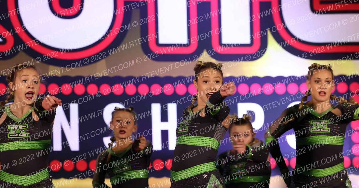 Element Elite Tumbling & Cheer OXYGEN · ENCORE Louisville SHOWDOWN