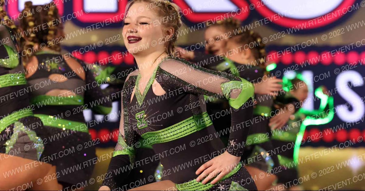 Element Elite Tumbling & Cheer PLATINUM · ENCORE Louisville SHOWDOWN